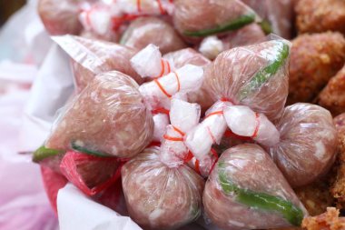 Fermente pork kızarmış pilav baharatlı ile