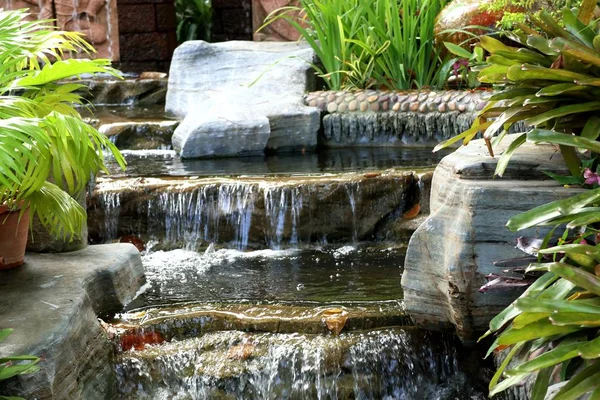 Vodopád Zahradní Dekorace — Stock fotografie