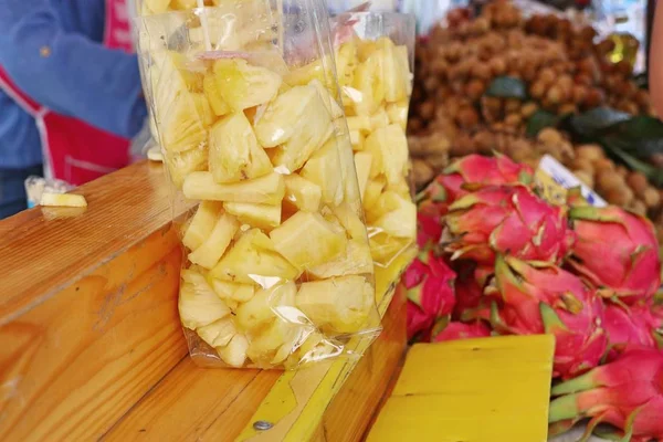 Ananas Straat Eten — Stockfoto