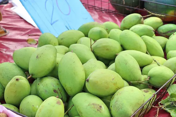 Ruwe Mango Straatvoedsel — Stockfoto