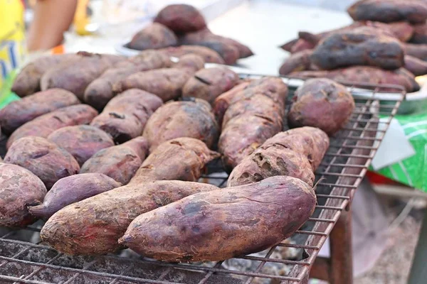 Inhame Torrado Batata Doce — Fotografia de Stock