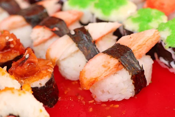 Smaczne Sushi Sprzedawcy Uliczni — Zdjęcie stockowe