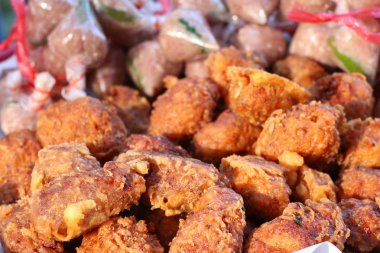 Fermente pork kızarmış pilav baharatlı ile