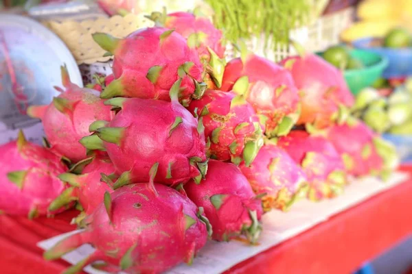 Drachenfrucht Beim Streetfood — Stockfoto