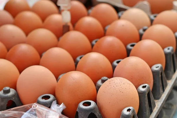 Коричневое Яйцо Рынке — стоковое фото