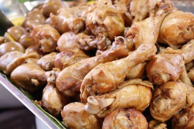 tavuk Çin yemeği ihtiva eder.