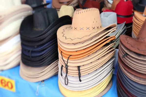 Sombrero Tejido Para Venta —  Fotos de Stock