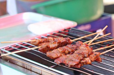 domuz kızartma sokak gıda