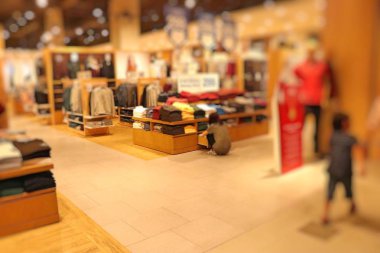 alışveriş merkezinde bulanık