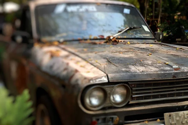 Viejo Coche Oxidado Vintage —  Fotos de Stock