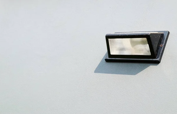 Wandlampe Auf Zementboden — Stockfoto