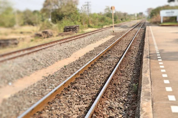 汽車の駅と鉄道 — ストック写真