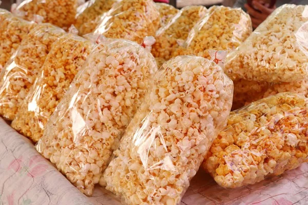 Popcorn na trhu — Stock fotografie