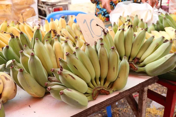 Banane auf dem Markt — Stockfoto