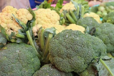 Karnabahar ve brokoli Market