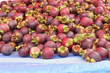 Mangosteen sokak gıda
