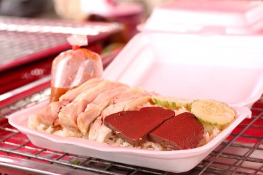 tavuk haşlanmış pirinç 