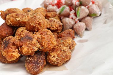 Fermente pork kızarmış pilav baharatlı ile