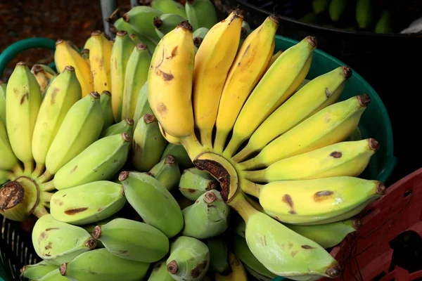Banane auf dem Markt — Stockfoto