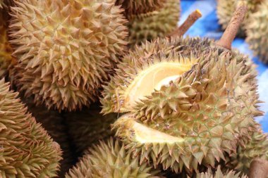 Durian meyve sokak gıda