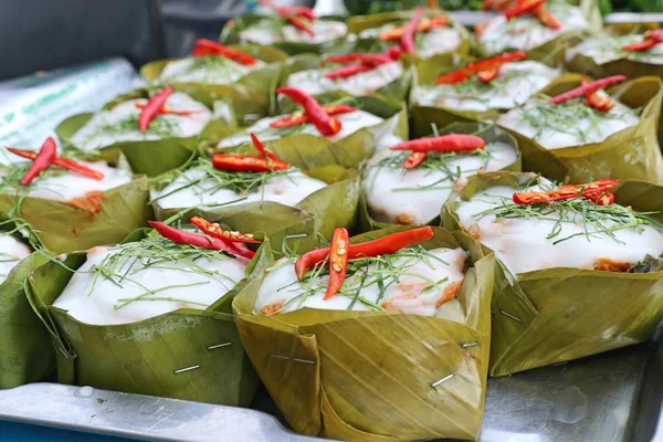 Gedünsteter Fisch mit Currypaste — Stockfoto