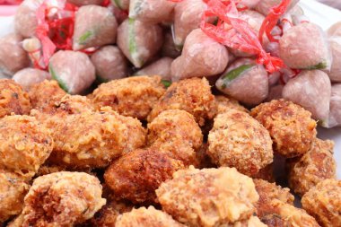 Fermente pork kızarmış pilav baharatlı ile