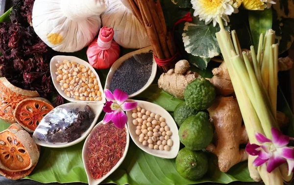 Thai spa aromatherapy massage herb — Stock Photo, Image