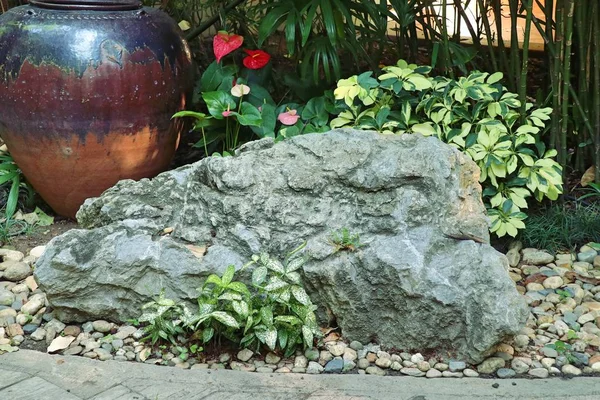 Stone chair in nature park — Stock Photo, Image