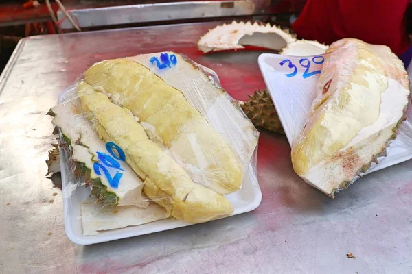 Fruta durian em comida de rua — Fotografia de Stock