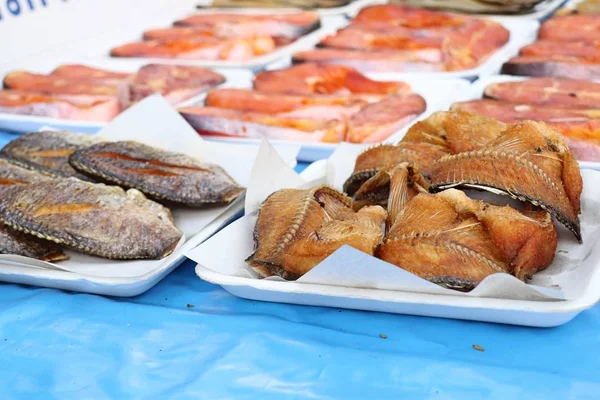 Fried fish at street food — Stock Photo, Image