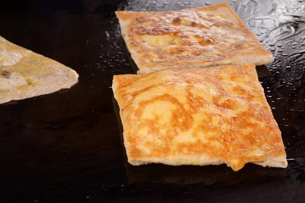 Tatlı tatlı roti yapımında — Stok fotoğraf