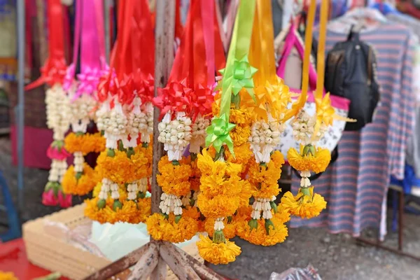 Jasmingirlanden auf dem Markt — Stockfoto