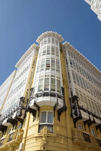 La Coruna, Galiçya, İspanya ve Avrupa limanında tekneler.