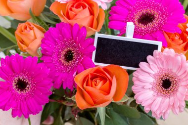 çiçek kartı ve metin için yer ile demet