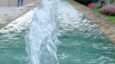 akan su, bir çeşme, ağır çekim