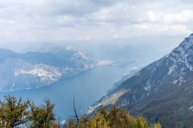 garda Gölü nün nefes kesen manzarası