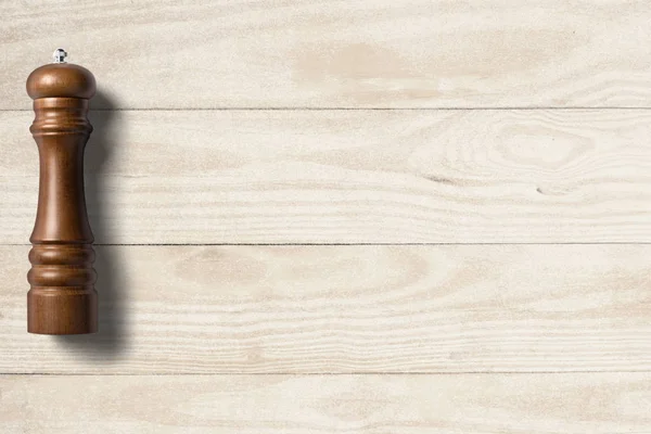 Karabiber öğütücüsü kopya alanı temiz zemin üzerine