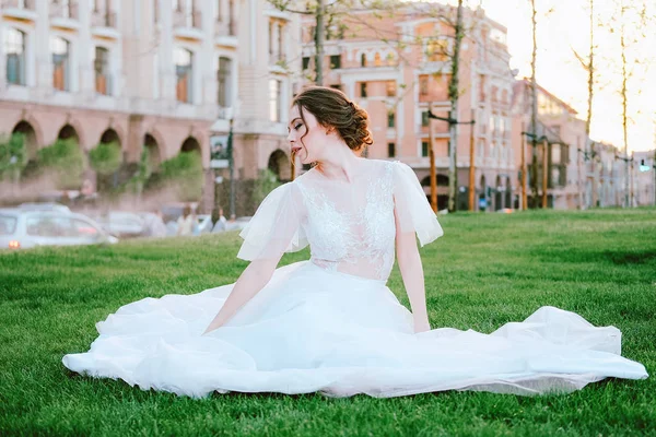 Charming Young Bride White Dress Sitting Lawn Summer Evening — Stock Photo, Image