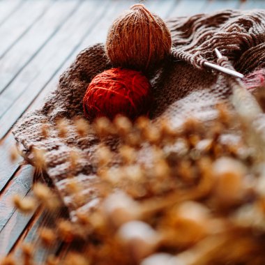 En sevdiğim kış geçiş zamanı. Sıcak telli Kazak örgü.