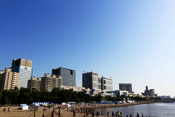 Landscape People Playing Sandy Beach Sightseeing Spot — Stock Photo, Image