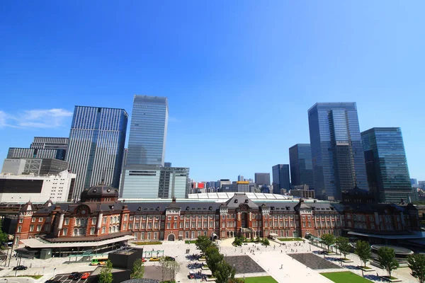 Klassisk Tokyo Station Gjord Tegel Och Nya Höghus — Stockfoto