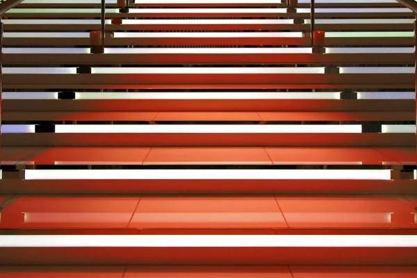 Die Treppe Leuchtet Rot — Stockfoto