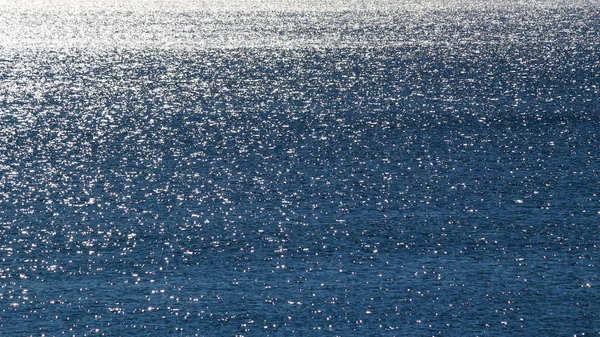 Cenário Mar Onde Luz Sol Reflete — Fotografia de Stock