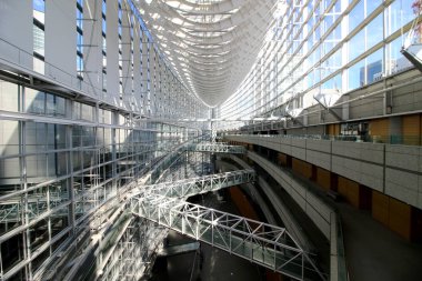 Tokyo Uluslararası Forum iç yapısı