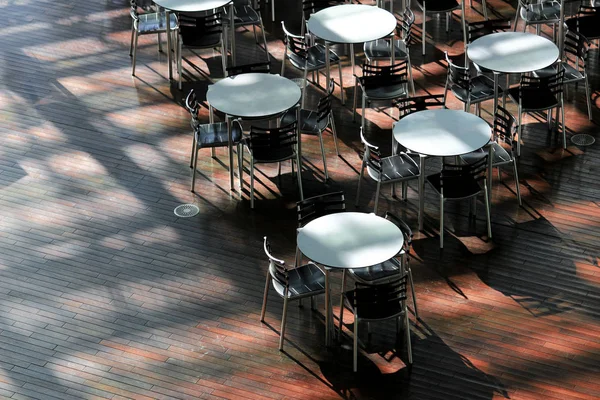 Table Lined Sunny Rooms — Stock Photo, Image