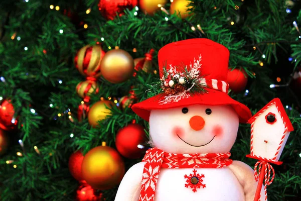 Рождественская Елка Милая Кукла Снеговика — стоковое фото