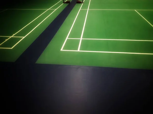 Hatta yeşil badminton Kortu