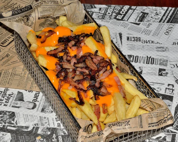 Pastırmalı patates kızartması