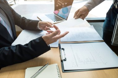Boss received a letter of resignation from employee on the table