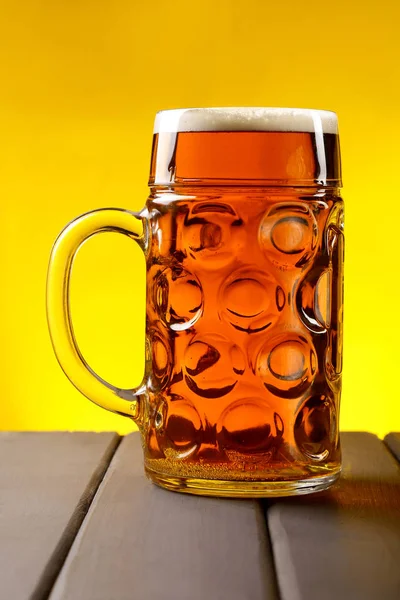 Glass Mug Beer Wooden Table Yellow Background — Stock Photo, Image